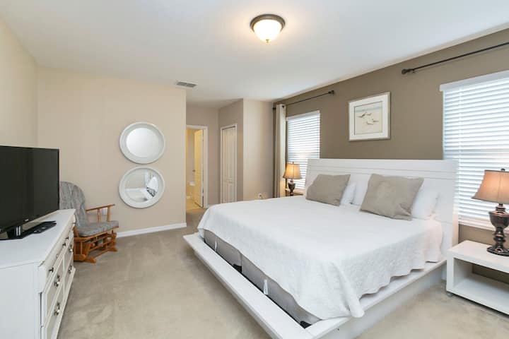 Kingsize slaapkamer met ensuite - begane grond