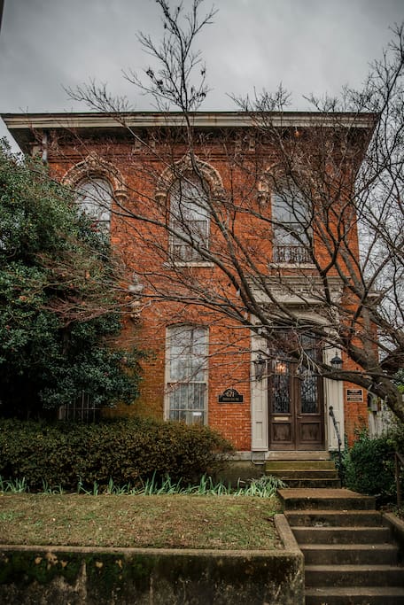 Welcome to Historic Laurelhill, built in 1867