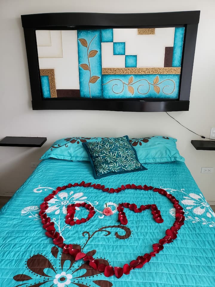 Nëse po feston diçka të veçantë, mund të të ndihmojmë me dekorin! Do të të pëlqejë! 