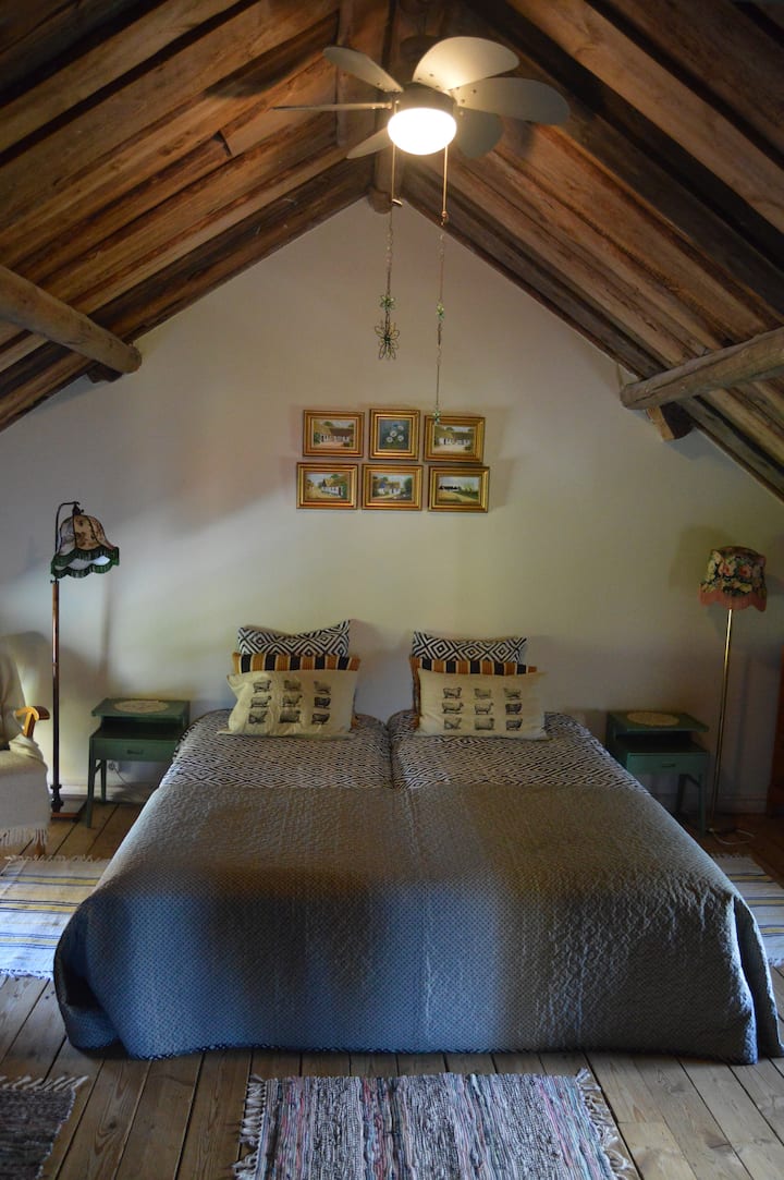 Spavaća soba Norrgård s 3 kreveta