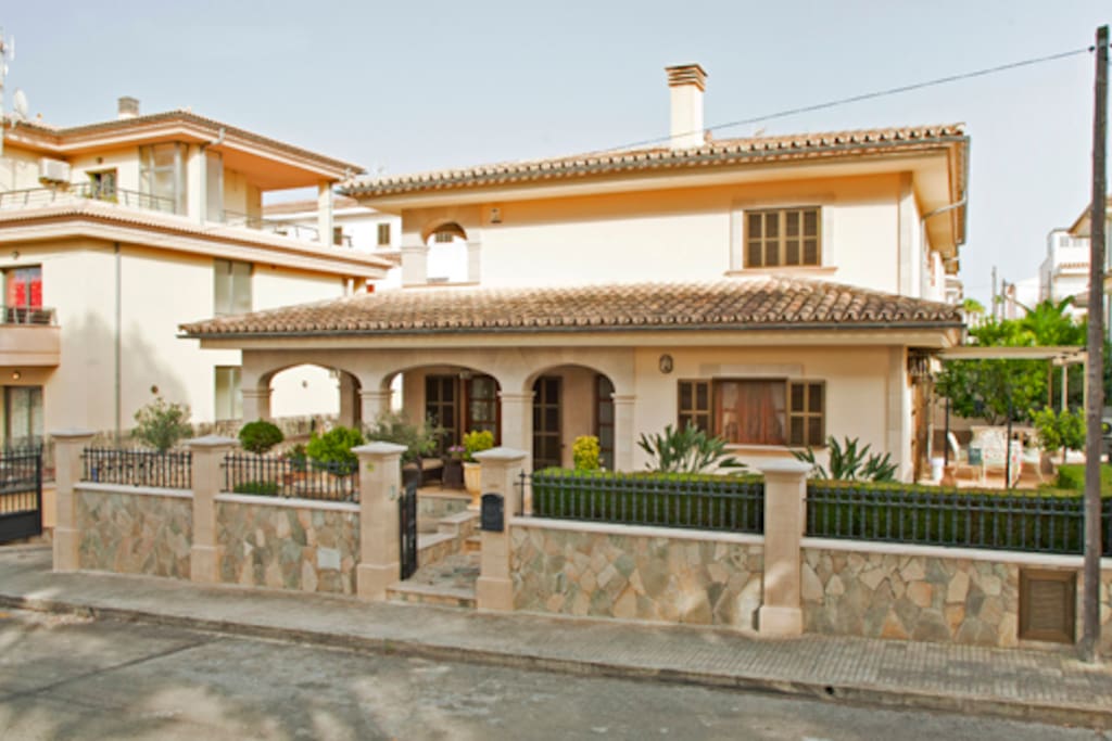 VILLA