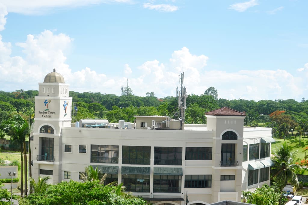 view from the room. Manila Golf and 8forbestown rd.