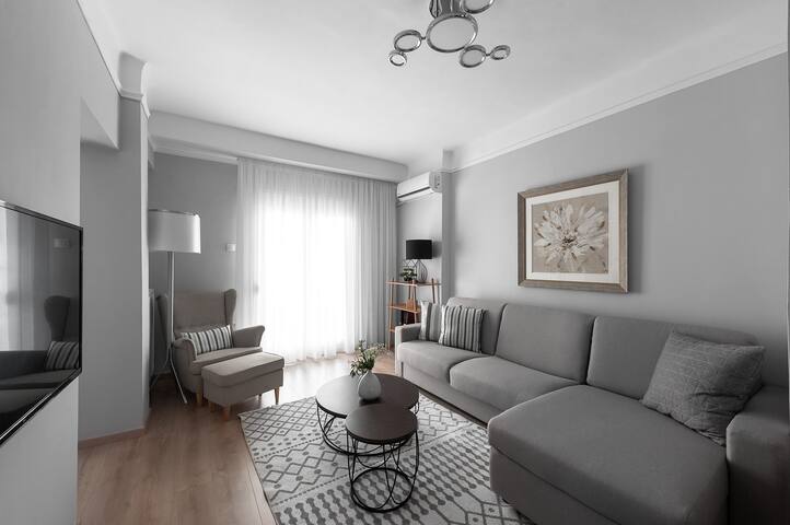 Maison Penthouse by Luxlikehome gallery image 4