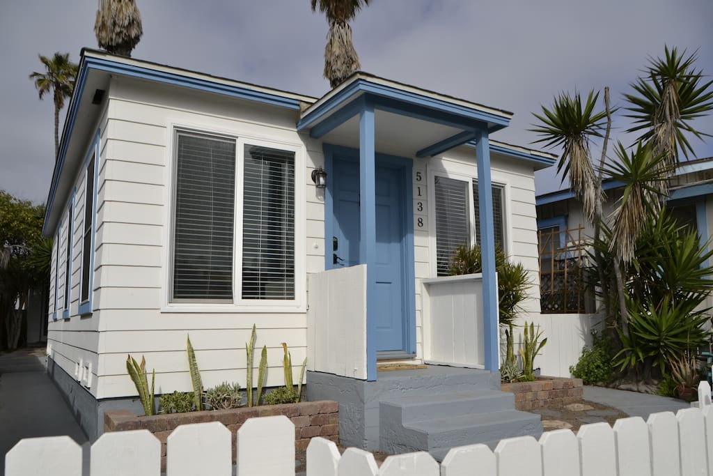Charming Cottage at the Beach Cottages for Rent in San Diego, California, United States