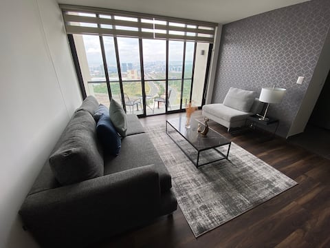 Top Airbnb: Alia - Centro Sur | Close to Angeles Hospital in Quintas Del Marqués