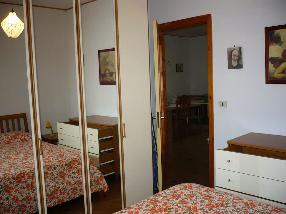 ARMADIO CAMERA DA LETTO