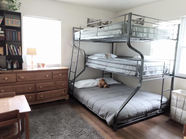 Chumba cha kulala chenye ghorofa tatu (Malkia, Pacha, Kamili)