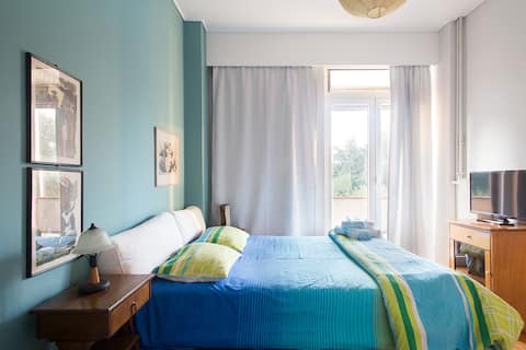 Top performing Airbnb: Central clean recently renovated apartment in ΠΛΑΣΤΗΡΑ
