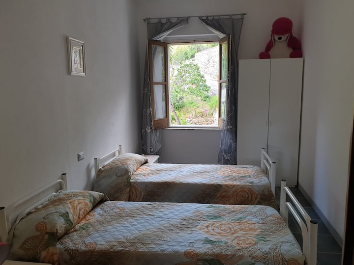 غرفة النوم 1