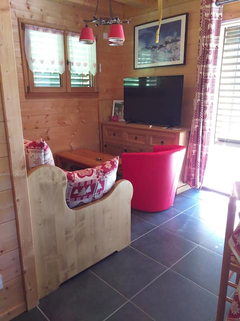 Top Airbnb: Summer and winter cottage rental in Les Avanchers Valmorel