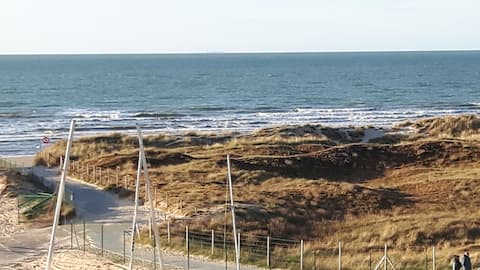 Heel gezellige studio met fantastisch zeezicht!