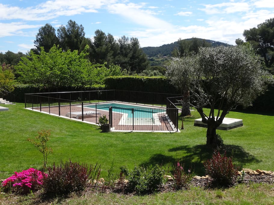 Jardin et piscine