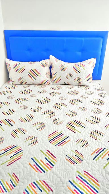 cama doble muy cómoda