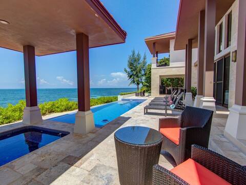 "LIVING WATERS ROATAN" CAMP BAY BEACH FRONT VILLA