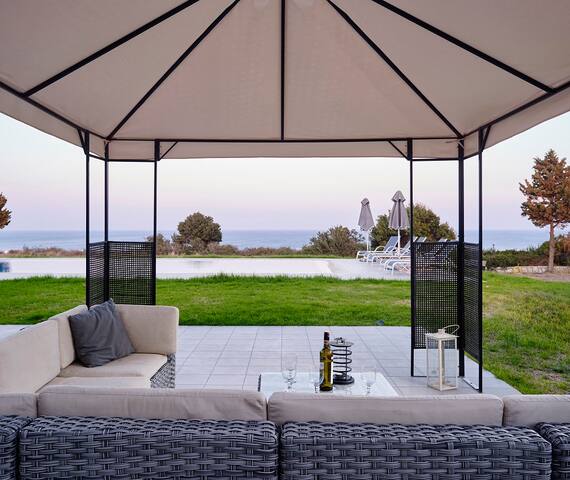 Villa Trapezia with Private Pool, Jacuzzi & Gym gallery image 4