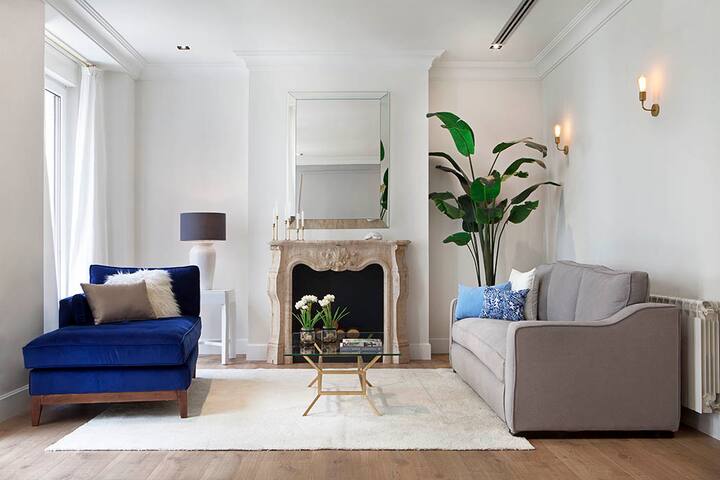 Céntrico apto-Ducha Cromoterapia gallery image 2