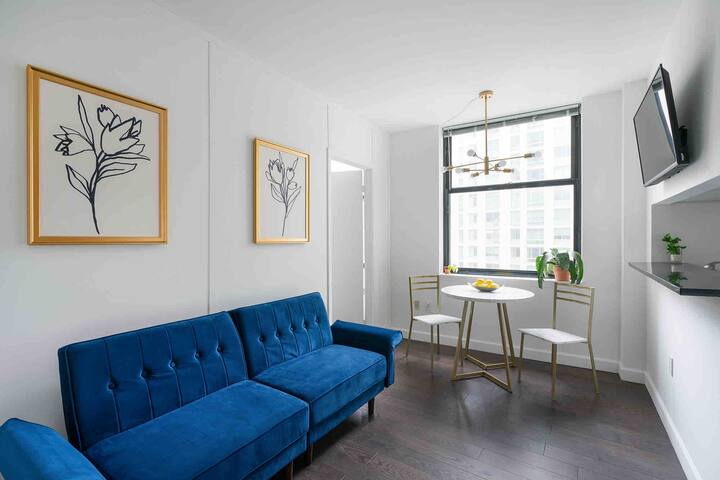 Downtown Two Bedroom gallery image 2