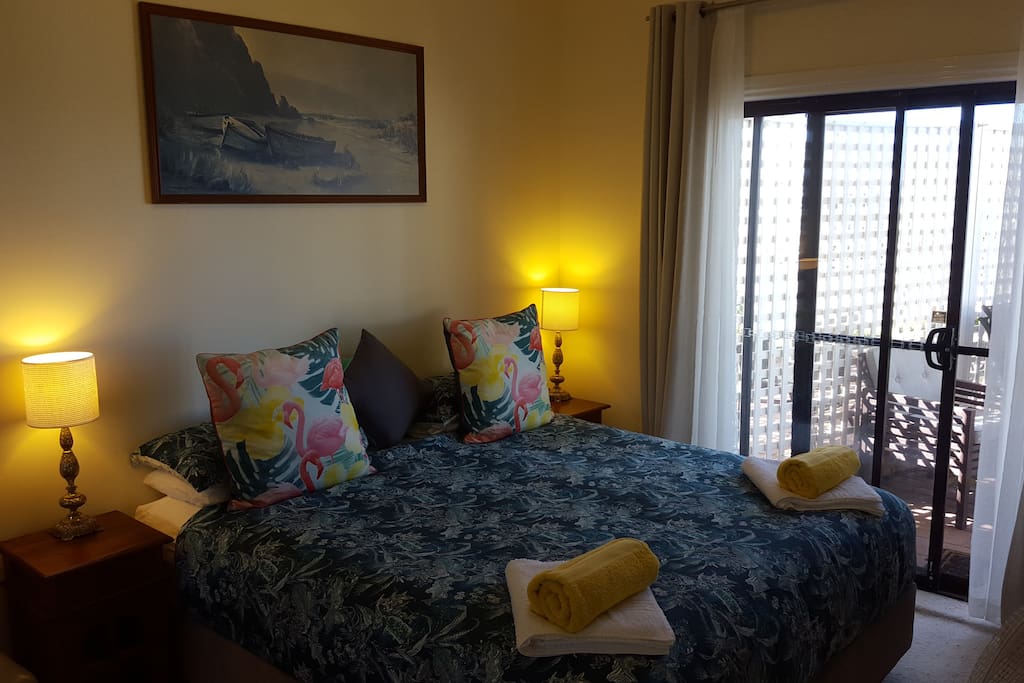 Master bedroom with direct access to garden