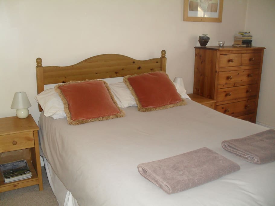 Back bedroom - sleeps 2