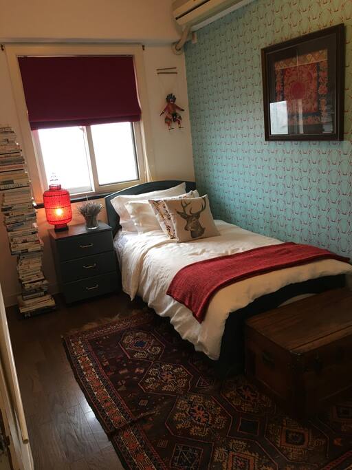 Guest bedroom for one.