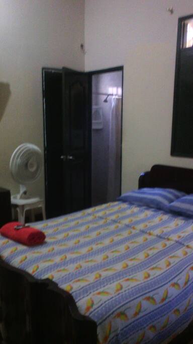 cuarto con baño interno