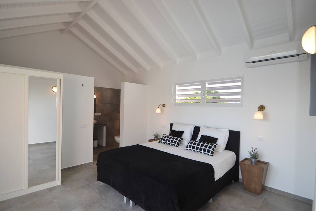 Masterbedroom