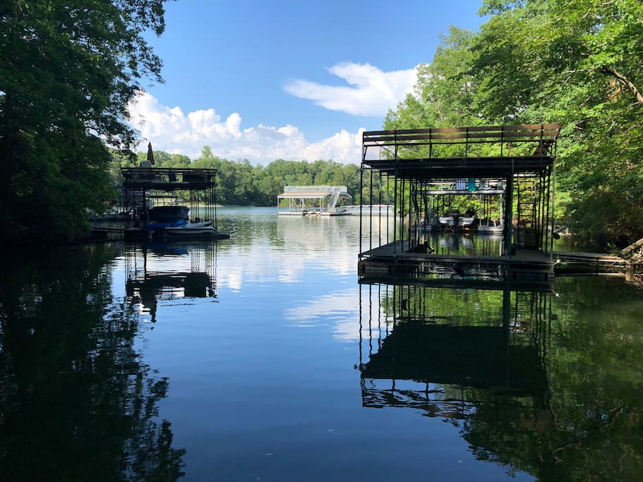 Hidden Gem Lake Lanier Cabin, North GA Mountains Houses for Rent in