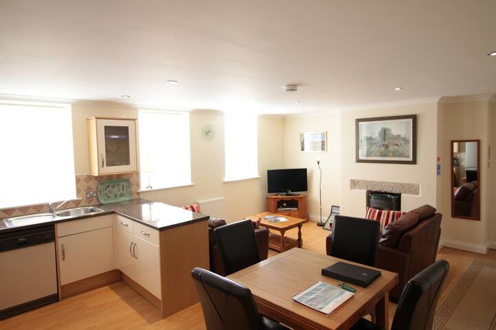 Upstairs Manor House Flat On Dartmoor, Devon Uk - Dartmoor National Park