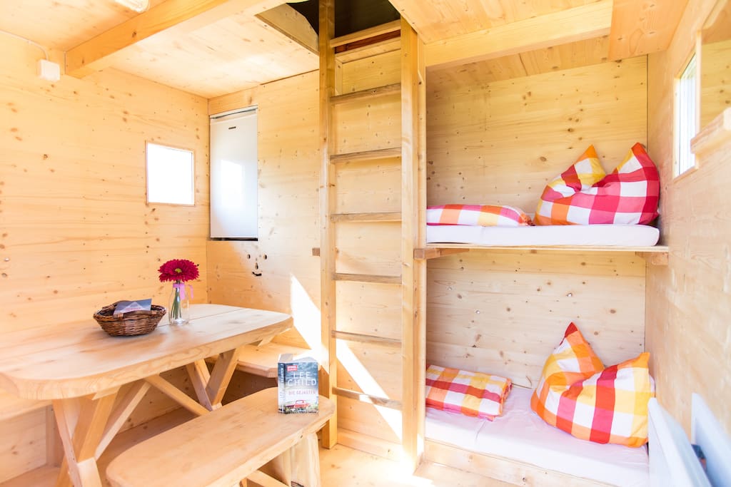4 Mann Hütte mit 4 Einzelkojen