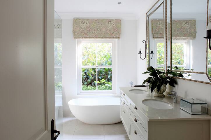 Rose Cottage gallery image 4