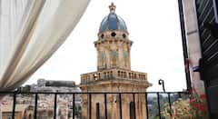 Deluxe+Double+Room+with+balcony