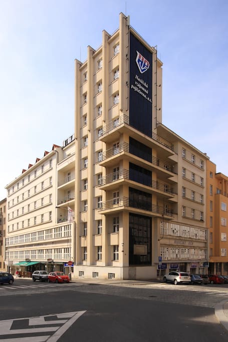 Building with Apartment (Residence Abacta)