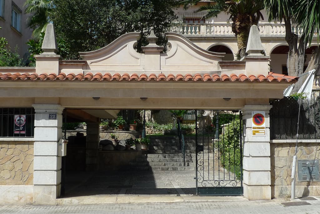 Gate entrance