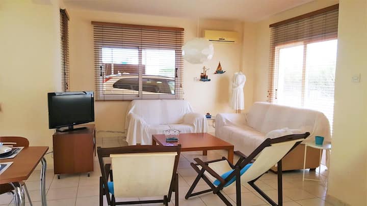Family House By The Beach. - Famagusta