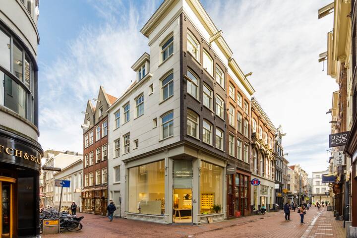 Spacious And Bright Apartment In Of Old Town Wohnungen Zur Miete In Amsterdam Noord Holland Niederlande