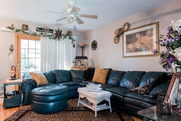 Room, available in my  home,welcome
