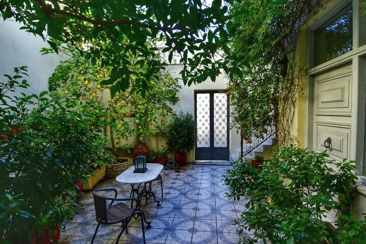 Athens Authentic Elegance | Top Acropolis location gallery image 2