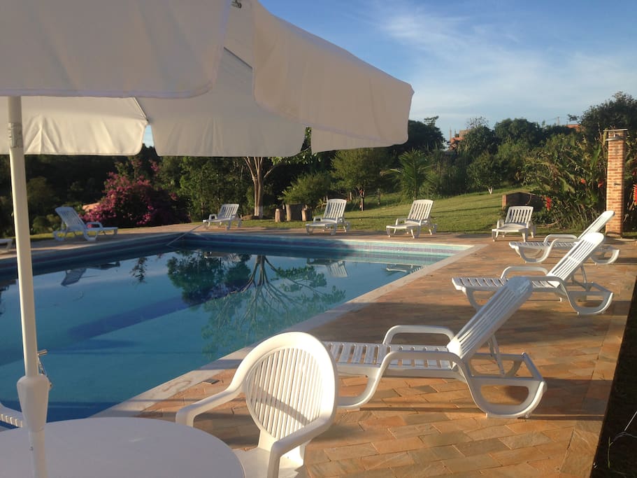Área da piscina.