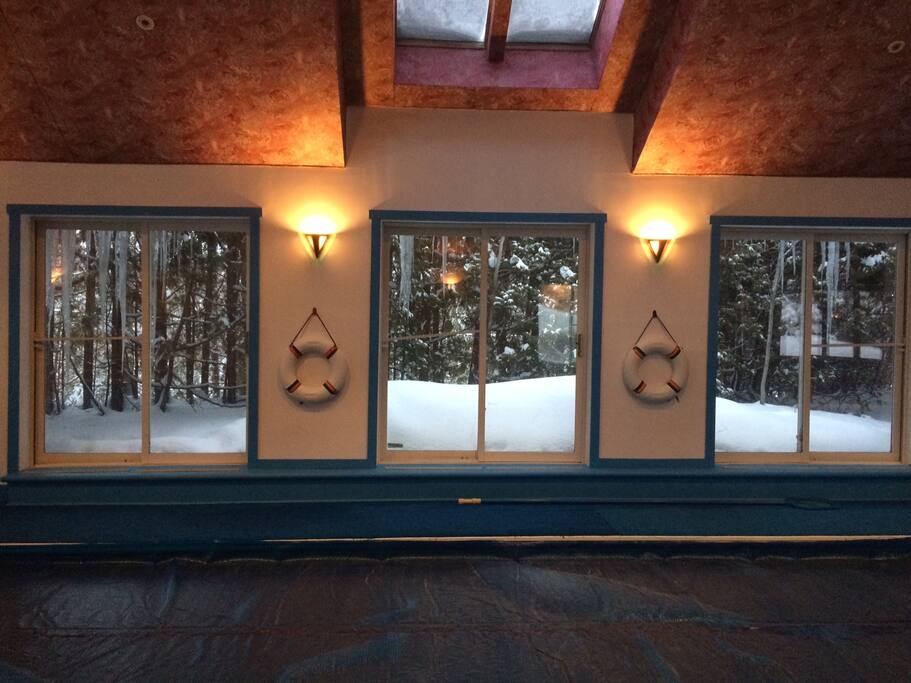 Aquatic Room