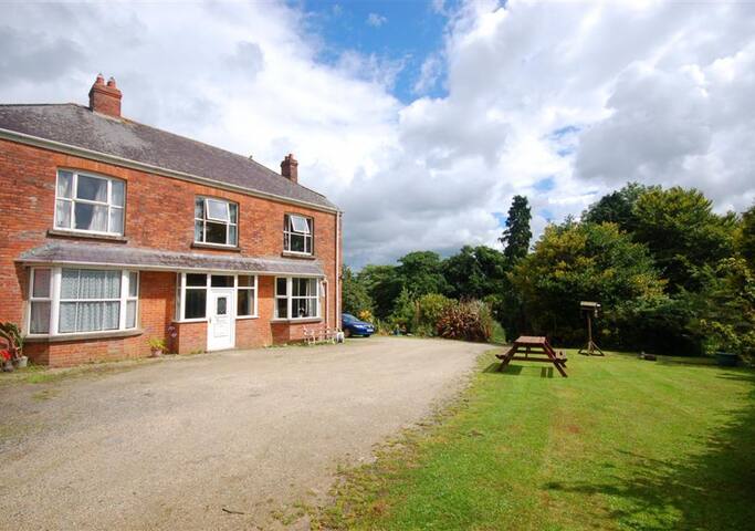 Lake House Farm