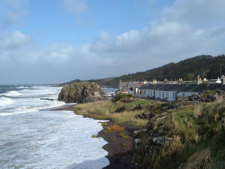 Double room B&B in a seaside cottage