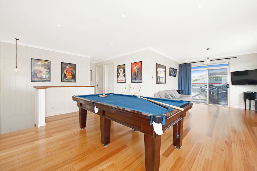 Enjoy a game of pool in the upstairs rumpus room, or chill out on the second lounge (with TV, DVD player and Bluetooth operated music dock)