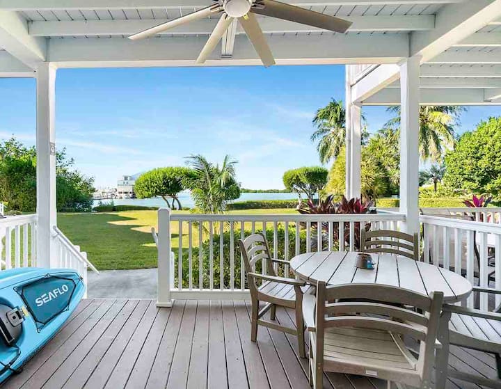 Beach House | Waterfront Villa | Free Kayaks