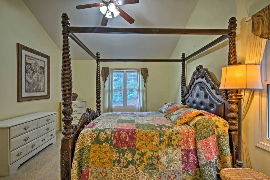 Queen Canopy Bed