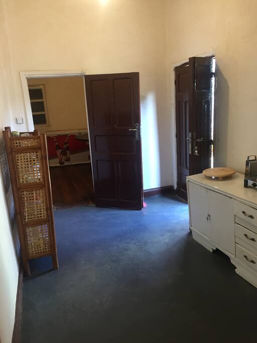 Kitchen (basic + hot water )