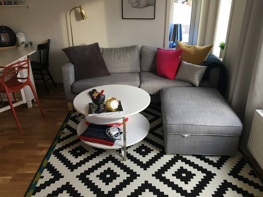 Sofa vendt mot TV