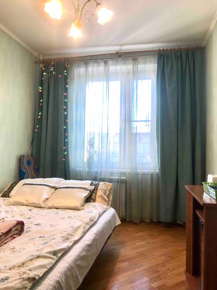 Мичурина 24 туймазы. Комната на пару часов. Комната на пару часов. Отель на маяковской москва. Ниу вшэ питер общежитие.