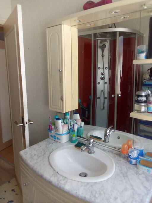 Salle de bain.