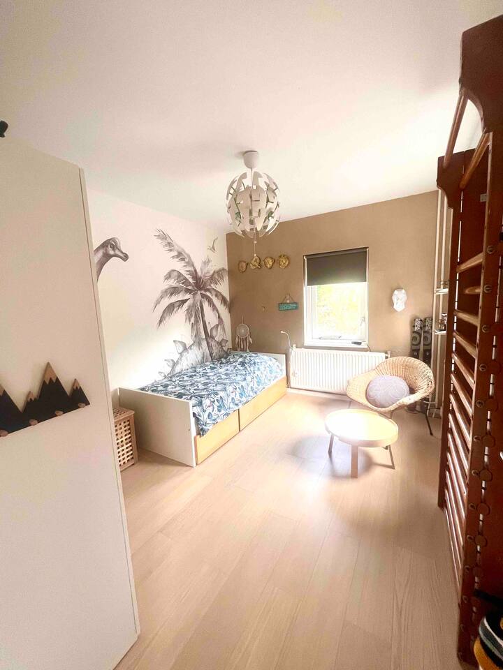 საძინებელი 1