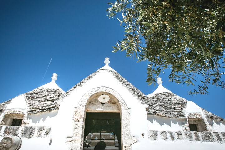Trullo with private pool Castellana